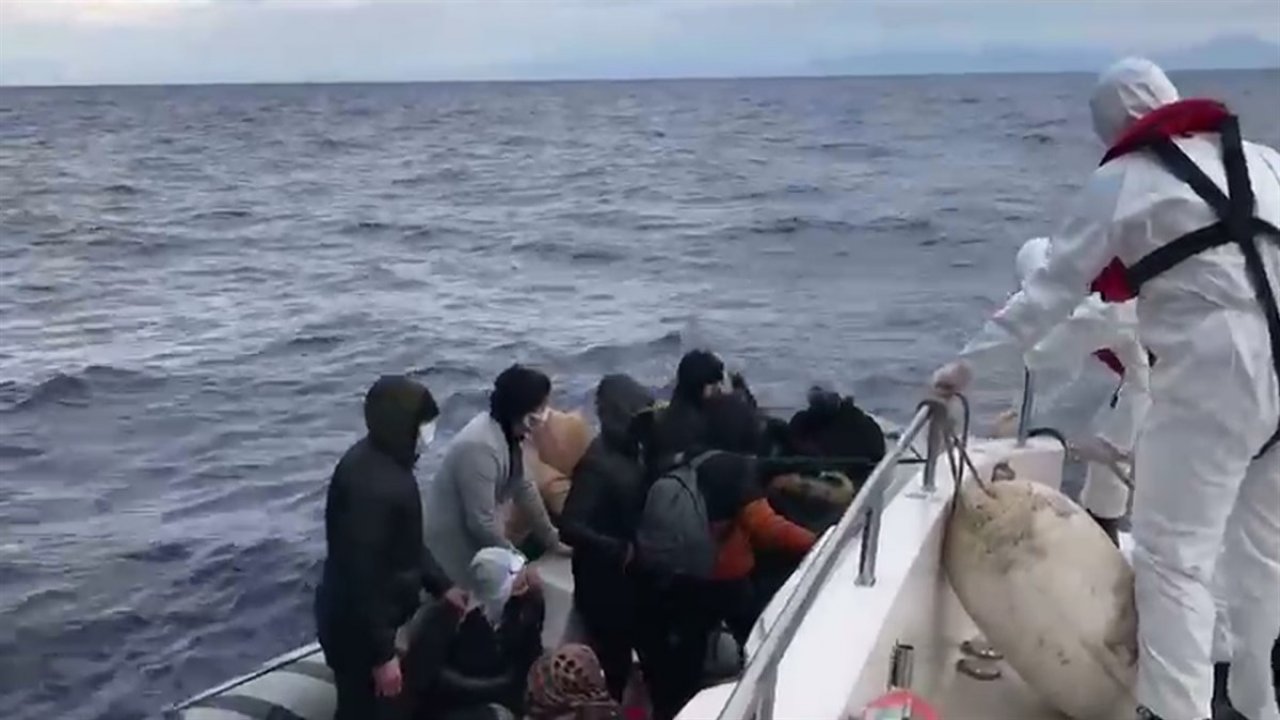 16 göçmen kurtarıldı