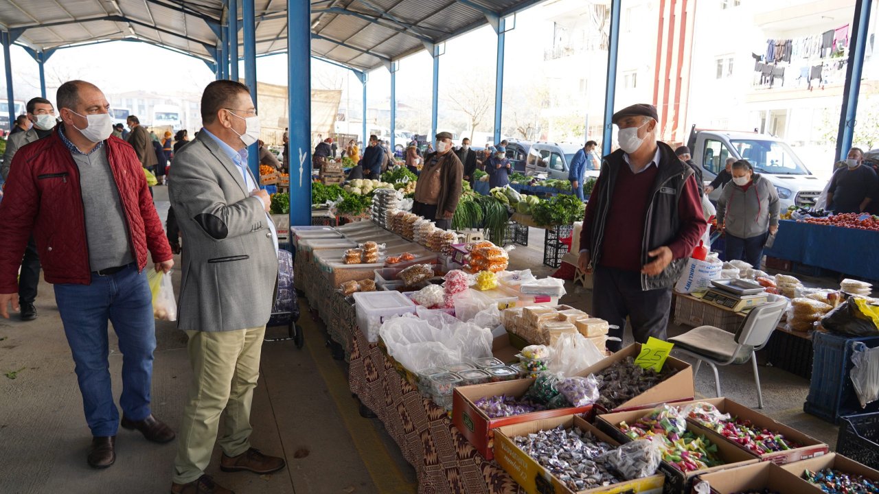 Başkan Tokat’tan pazar ziyareti