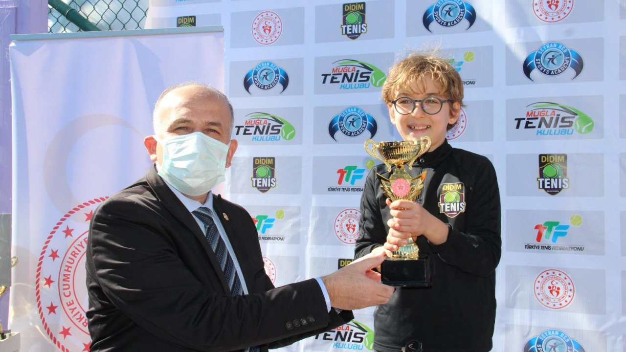 Muğla'da Tenis Turnuvası düzenlendi