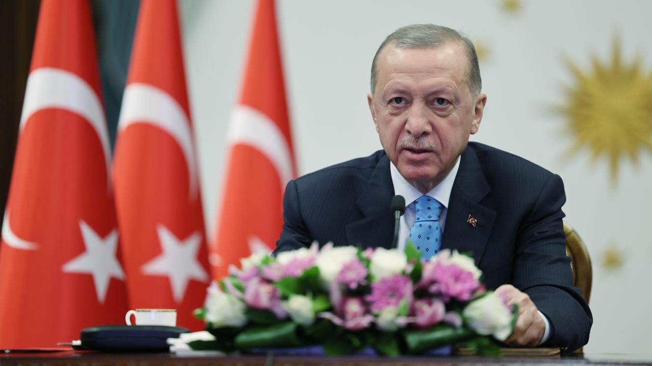 Cumhurbaşkanı Erdoğan: “En düşük memur maaşı da 22 bin lirayı bulacak”