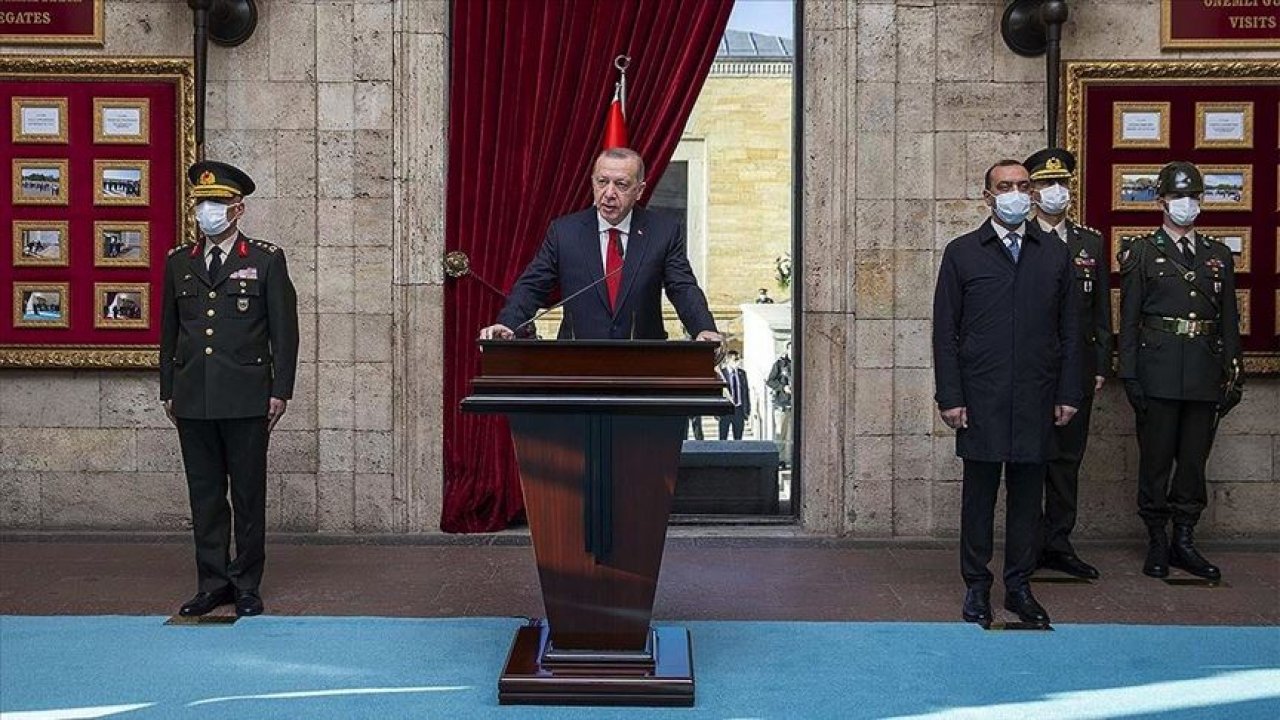 Erdoğan: Bizlere bağımsız bir ülke bırakan Atatürk ve kahraman silah arkadaşları, milletimizce hayırla yad edilecektir