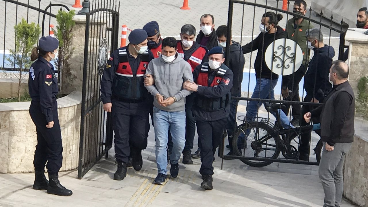 İstanbul'da cinayet ve silahla yaralama suçlarından aranan zanlı, Muğla'da yakalandı