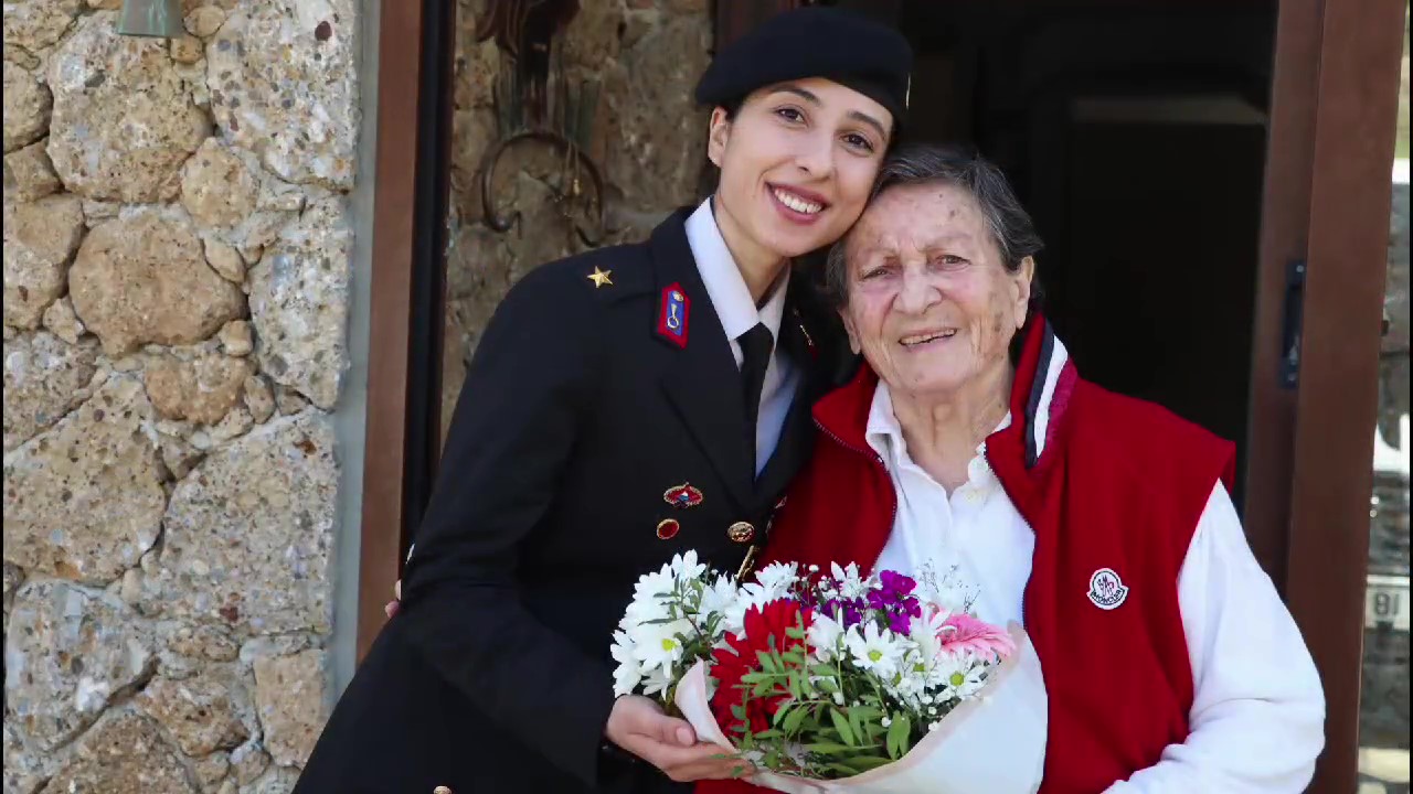 Muğla’da duygulandıran ziyaret: O Türkiye’nin ilk kadın subaylarından biri
