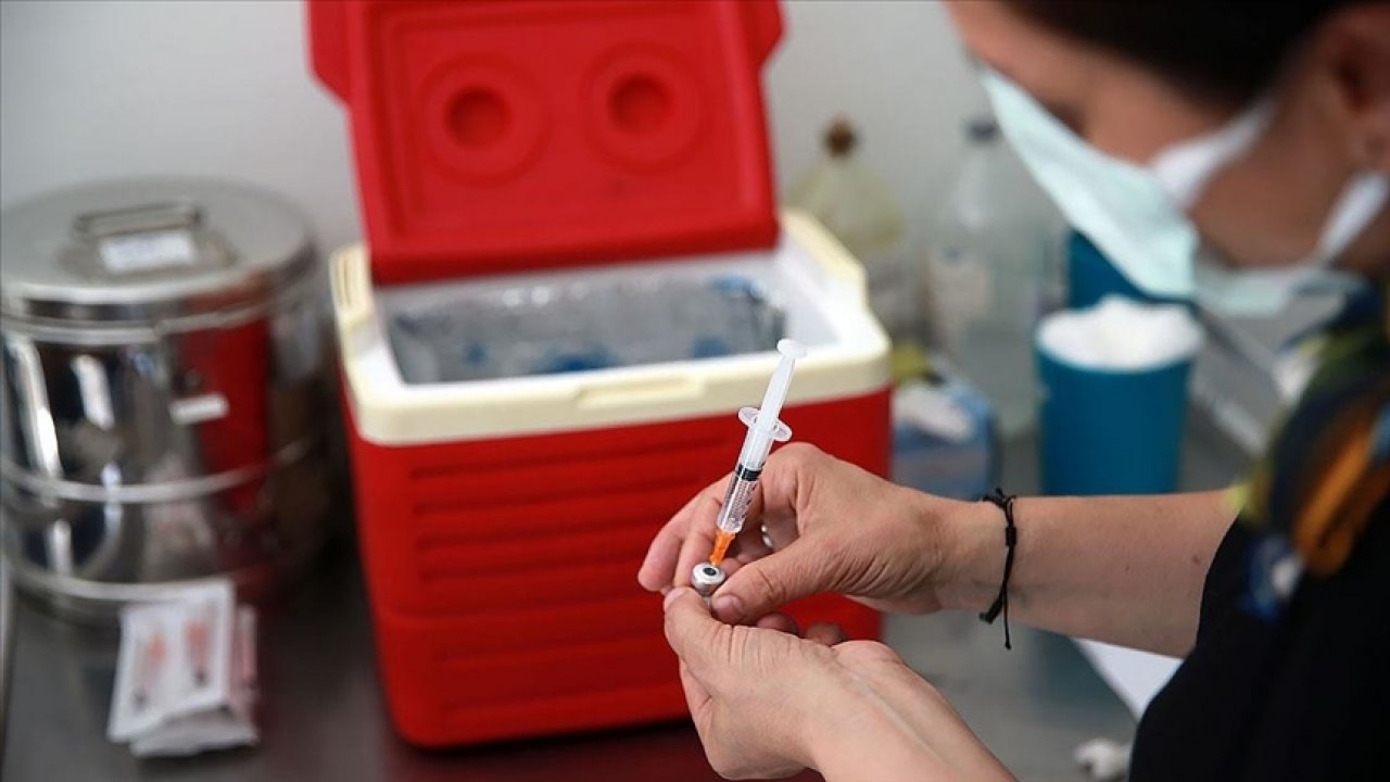Bakan Koca'dan BioNTech aşıları için '6 saat' uyarısı