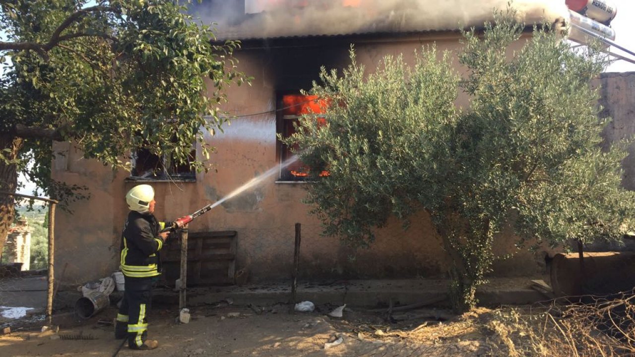 Muğla'da evde çıkan yangın hasara neden oldu