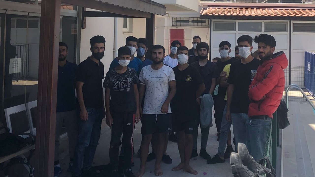 Datça'da 26 düzensiz göçmen kurtarıldı