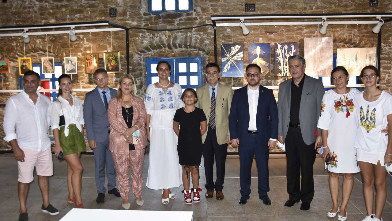 Türkiye'deki Ukraynalı Ressamlar Sergisi açıldı