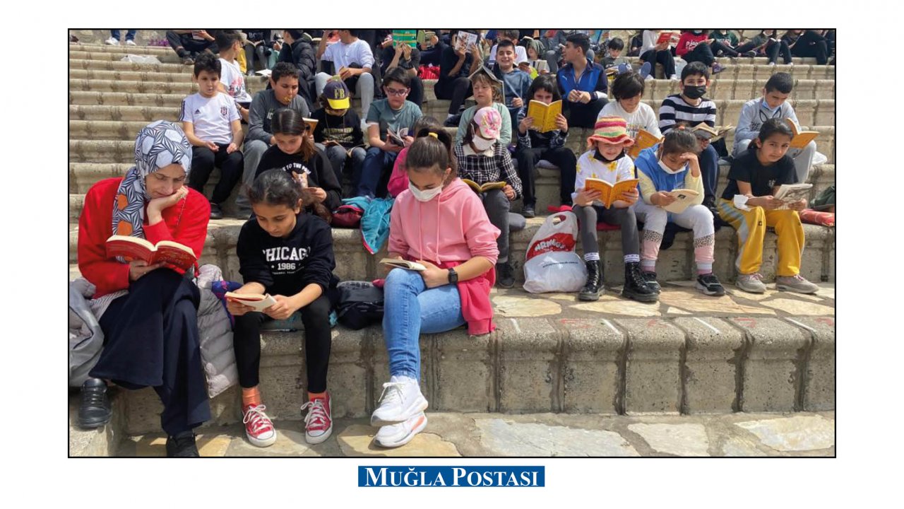 Datça'da öğrenciler kitap okuma etkinliğinde buluştu