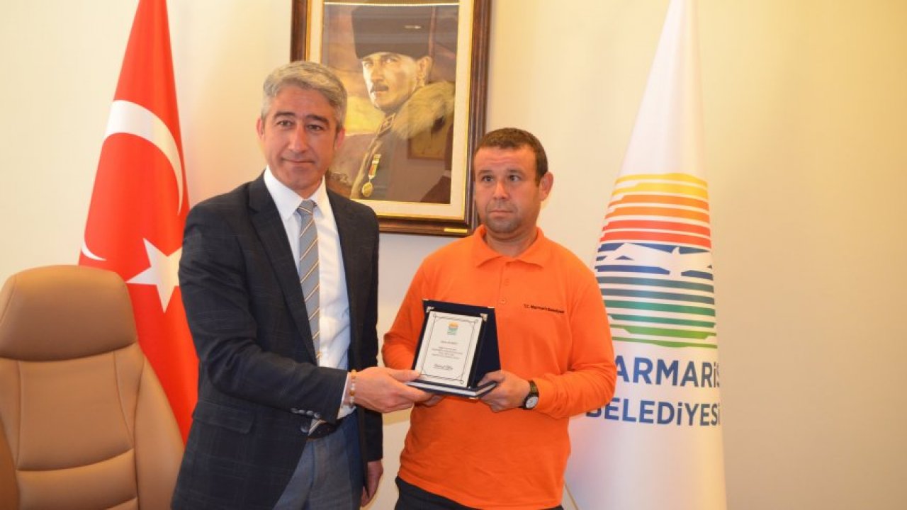 Başkan Oktay'dan Ali Eren’e teşekkür plaketi