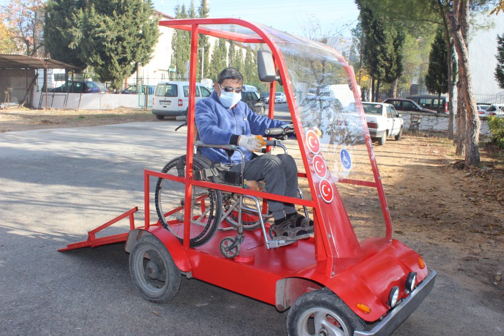 Meslek Lisesi, engelliler için akülü araç tasarladı